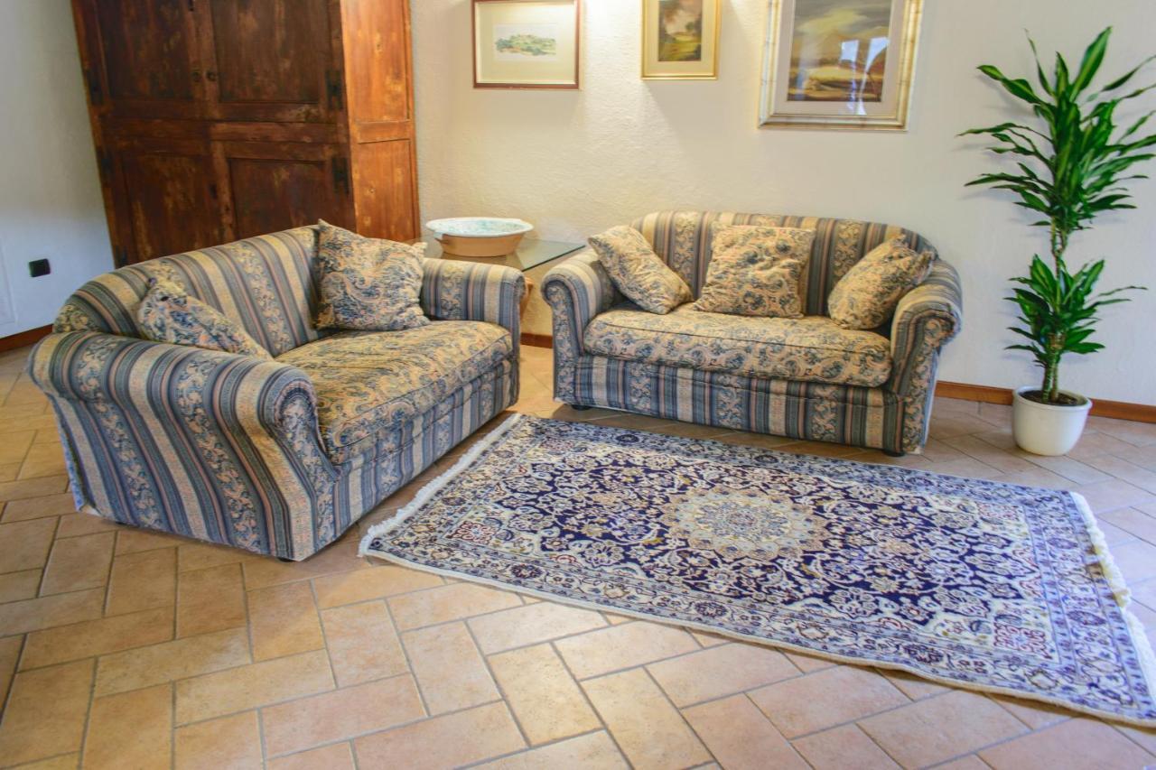 Borgo San Valentino Aparthotel Arrone Luaran gambar