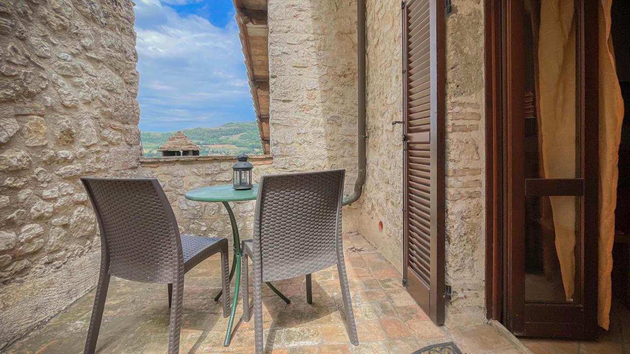 Borgo San Valentino Aparthotel Arrone Luaran gambar