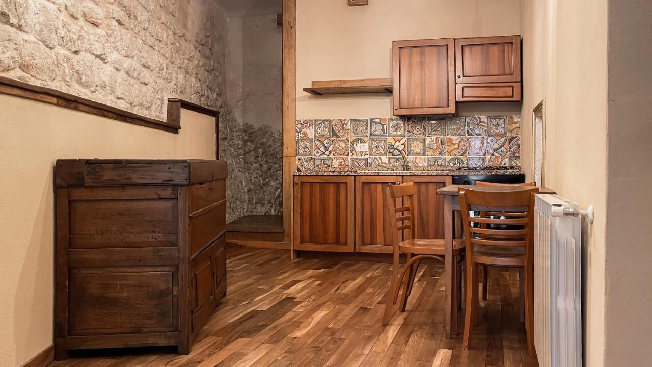 Borgo San Valentino Aparthotel Arrone Luaran gambar